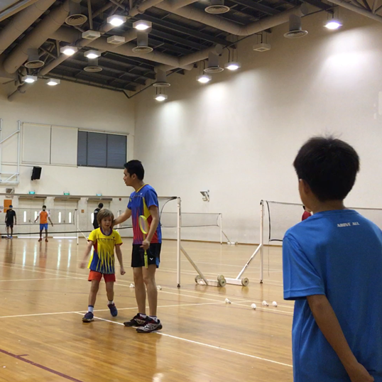 Professional Badminton Coach Near Gek Poh Badminton Class