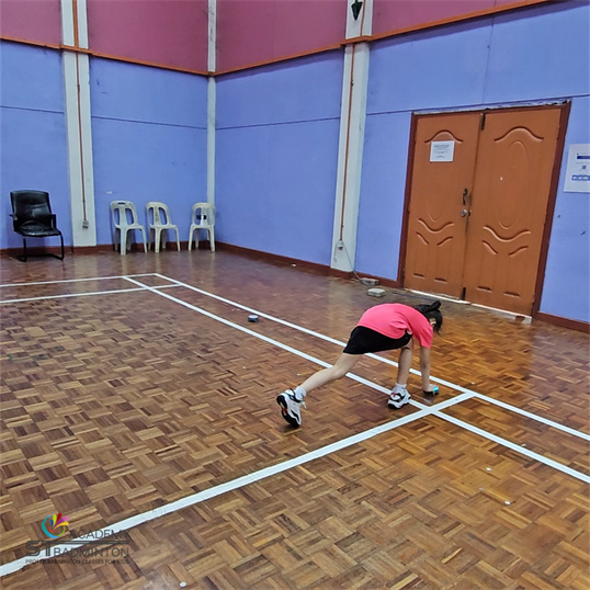 Pelajaran badminton 1-to-1 untuk kanak-kanak di KL