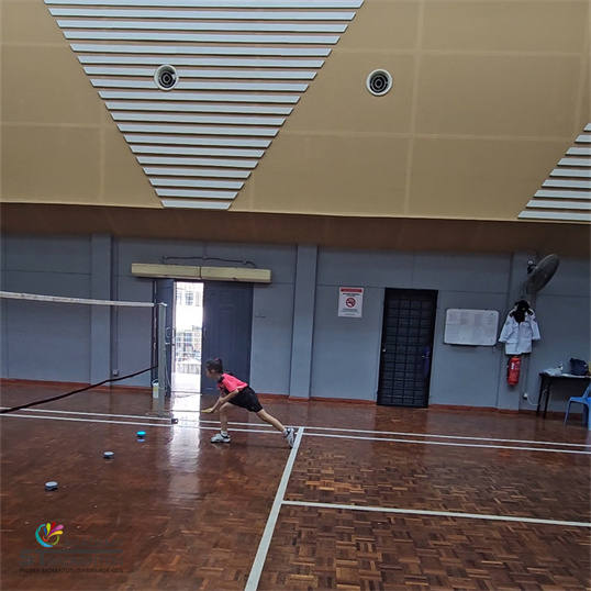 ผู้ใหญ่พัฒนาฟุตเวิร์กด้วยการฝึกแบดมินตันส่วนตัว ใกล้ Wangsa Maju