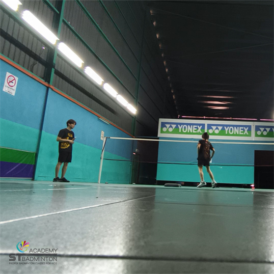 Latihan badminton peribadi untuk kanak-kanak di Kuala Lumpur
