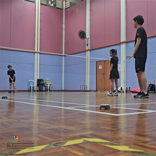 Professional badminton footwork and technique training for improved skills in Wangsa Maju Kuala Lumpur trusted by parents