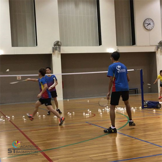 การโค้ชแบดมินตันสำหรับผู้ใหญ่ Gombak กับโค้ชแบดมินตันผู้มีประสบการณ์ | กัวลาลัมเปอร์