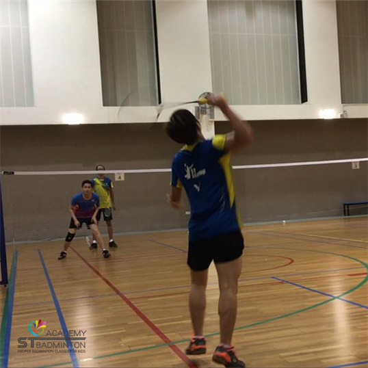 การฝึกแบดมินตันสำหรับผู้ใหญ่ช่วงวันหยุด ใกล้ TAR UMT | คลาสแบดมินตันในกัวลาลัมเปอร์