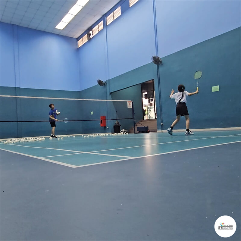 Kepong 初心者向けバドミントン技術 | Bandar Menjalaraでのトレーニング