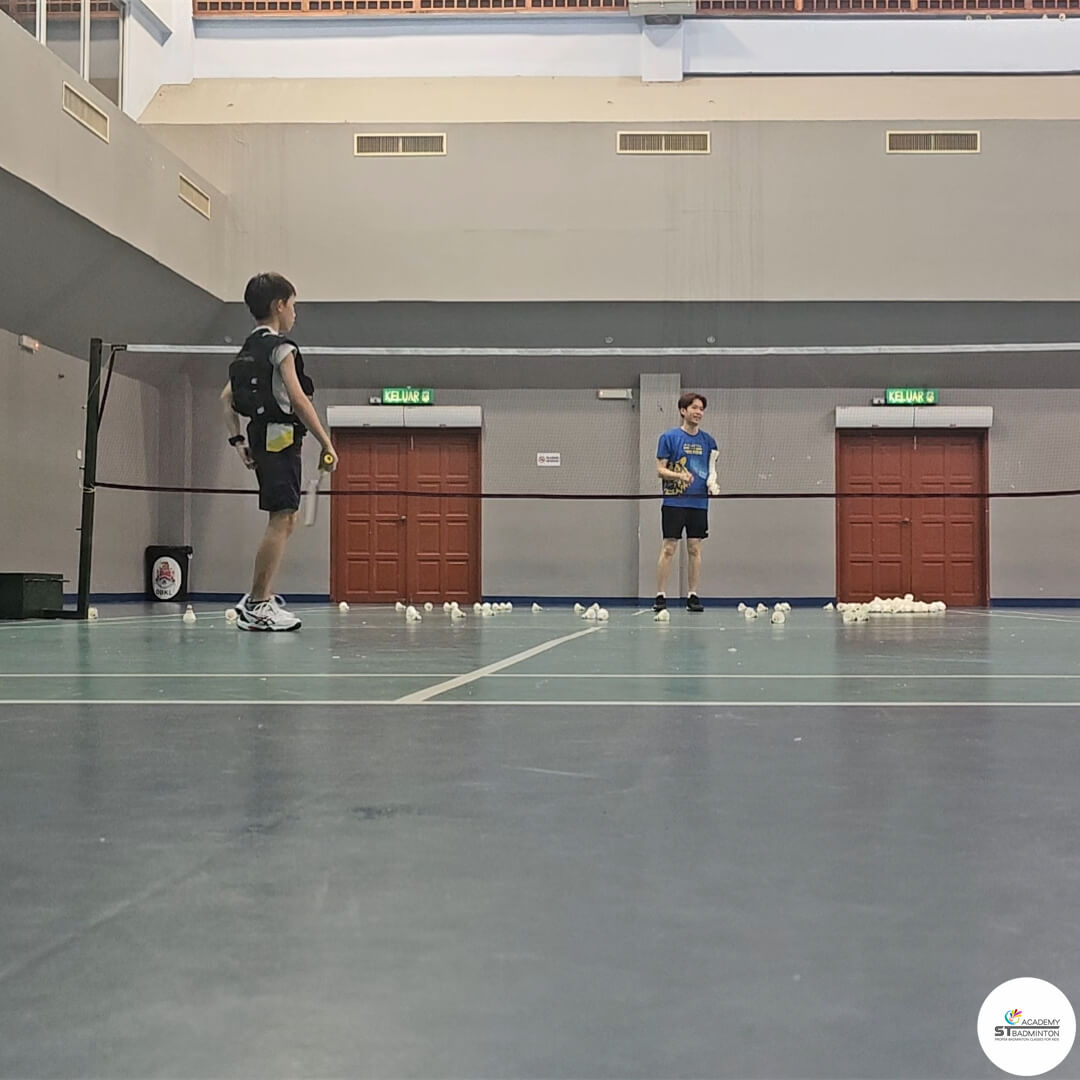 Sunway Velocity 인근 풋워크 기초 훈련 | 아동 배드민턴 코칭