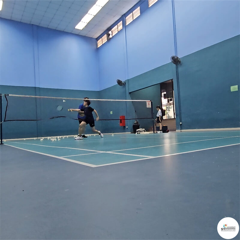 การฝึกแบดมินตันกลุ่มเล็กสำหรับเด็กที่ Setapak | คอร์สพื้นฐานสำหรับเยาวชนในกัวลาลัมเปอร์