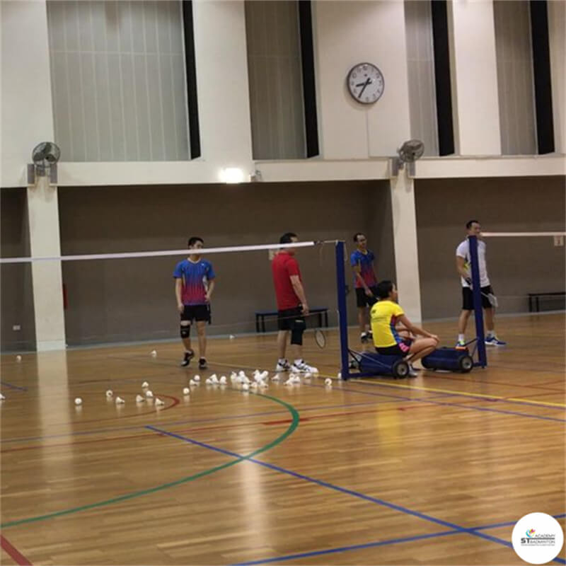 Sesi badminton dewasa berfokuskan teknik berdekatan Hospital Selayang dan 168 Park Selayang