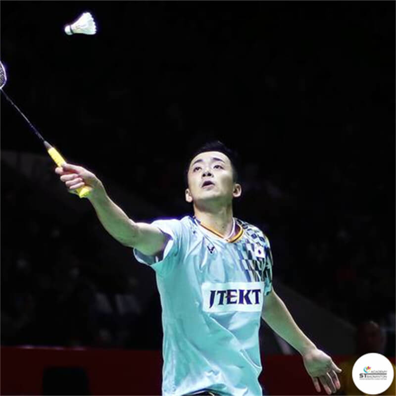 Kenta Nishimoto Japan professional badminton player men's singles champion in action