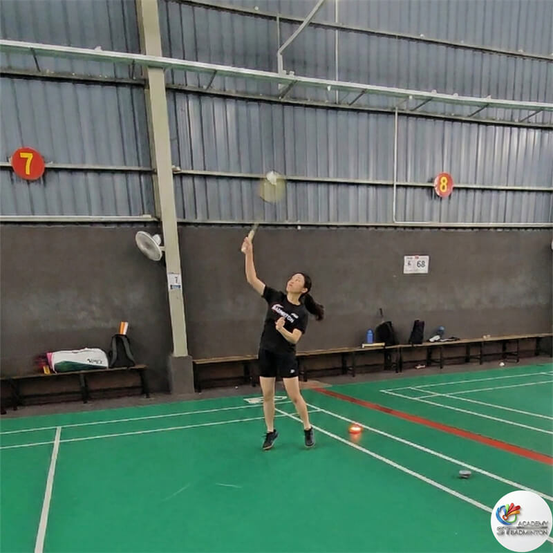 Apakah Saya Terlalu Tua Latihan bulutangkis pemula dewasa di Kepong Kuala Lumpur fokus pada dasar