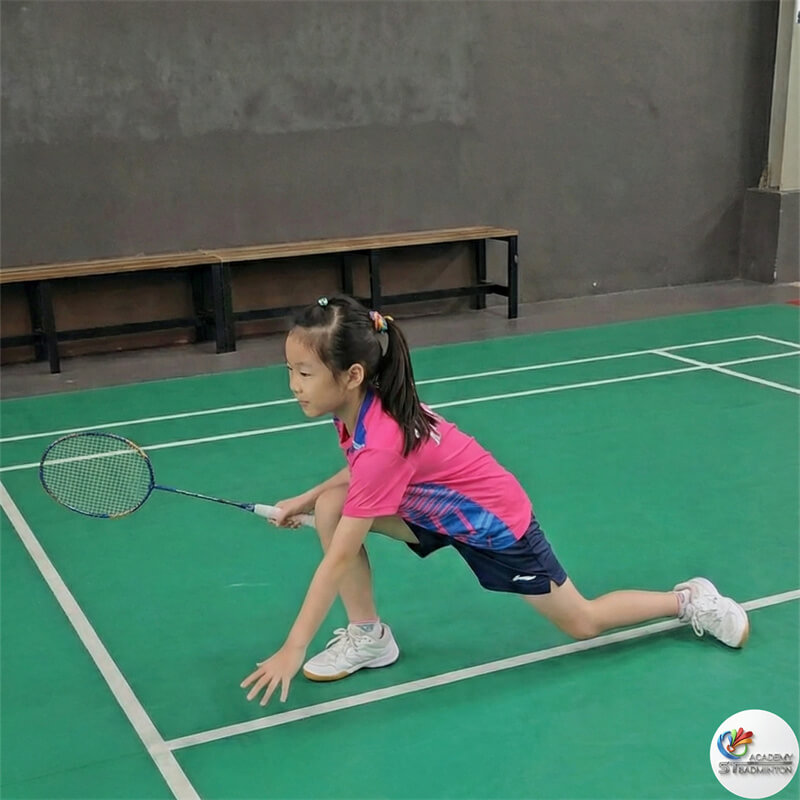 Struktur latihan untuk kelas badminton kanak-kanak Kepong - pemanasan badan dan latih tubi