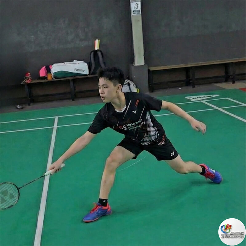 Akankah Saya Cedera Latihan bulutangkis dewasa aman di Kepong dengan pelatih grup kecil