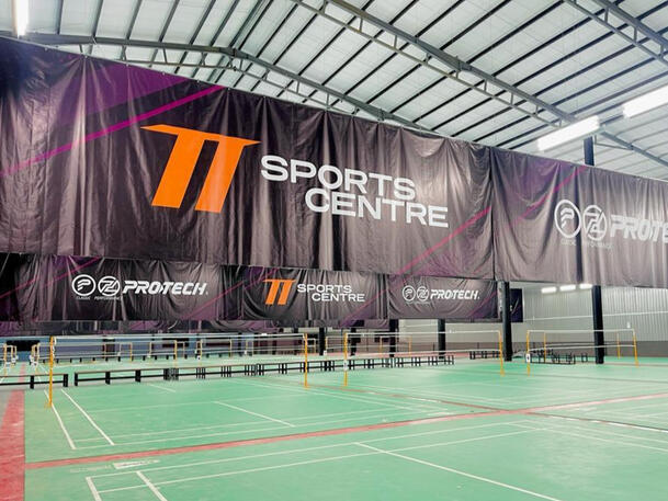 Ảnh sân TT Sports Centre @ PJ từ trang thông tin địa điểm chính thức. Không phải ảnh lớp học STBA.